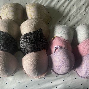 Lot of 7 Victoria’s Secret 38D bras